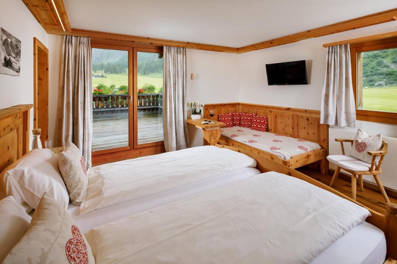 Hotel Walserhuus Sertig Sertig Döfli Buitenkant foto