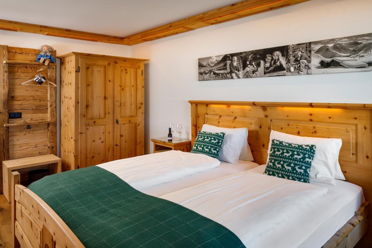 Hotel Walserhuus Sertig Sertig Döfli Buitenkant foto