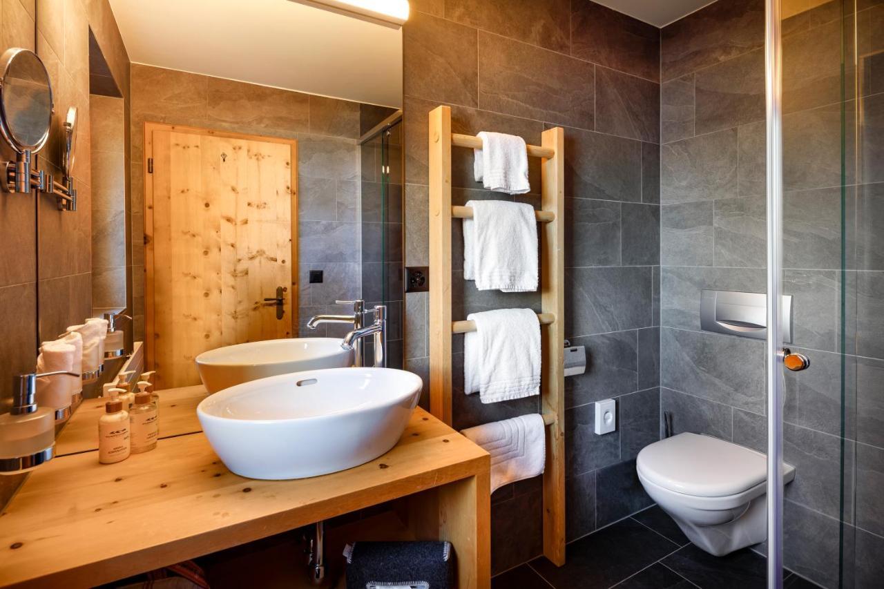 Hotel Walserhuus Sertig Sertig Döfli Buitenkant foto