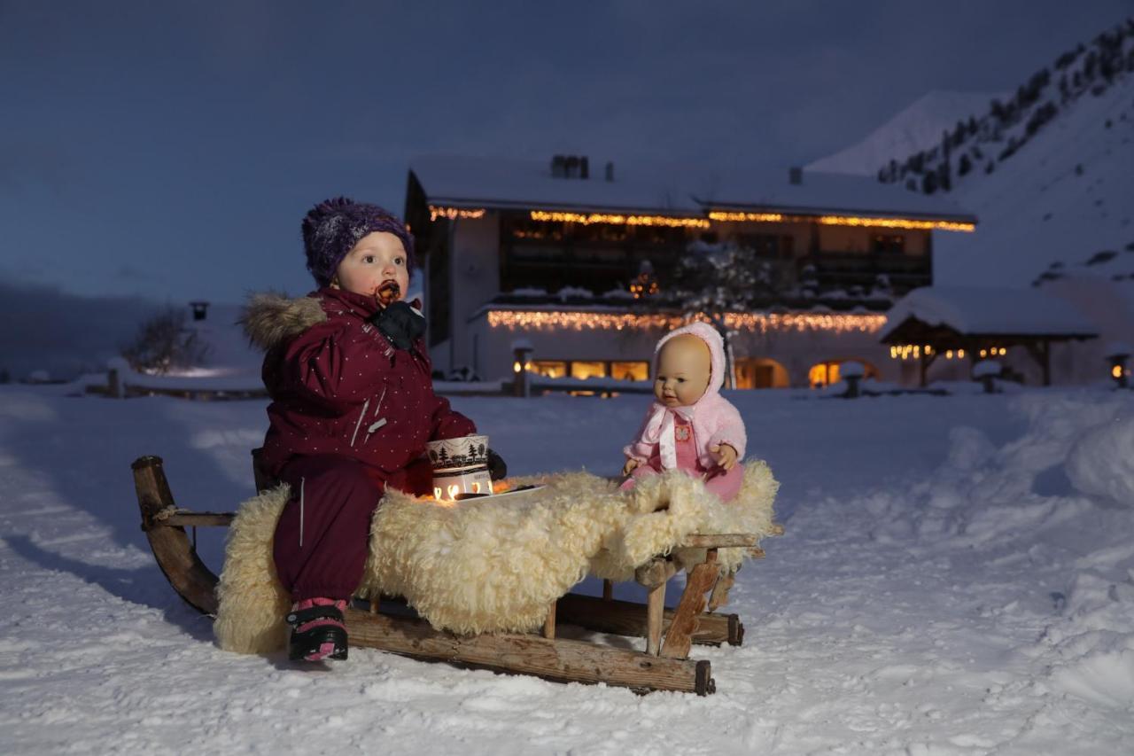 Hotel Walserhuus Sertig Sertig Döfli Buitenkant foto